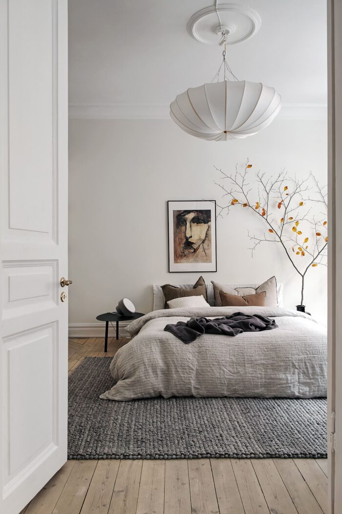15 Minimalist Bedroom Ideas: How to Design the Ultimate Simplistic Sleep Sanctuary