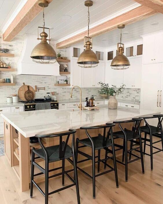 Natural Color Palettes: Creating a Warm Ambiance in Farmhouse Kitchen Ideas