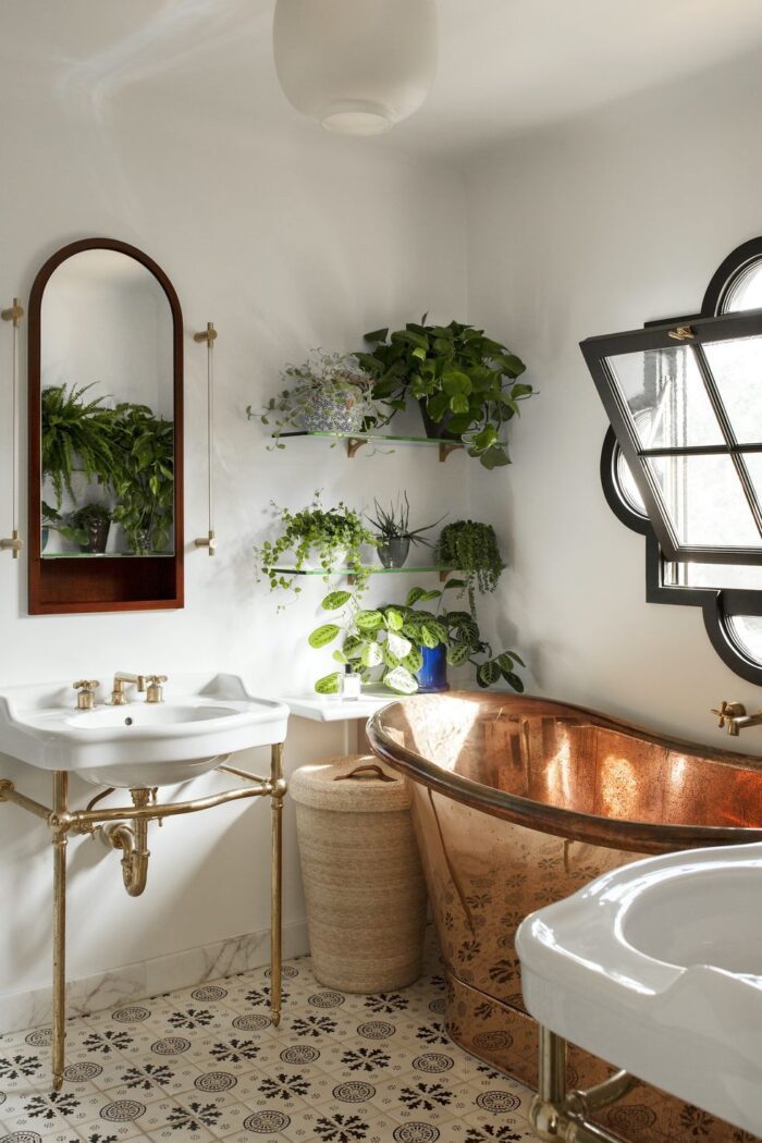 12 Inspiring Boho Farmhouse Bathroom Ideas You Can’t Miss