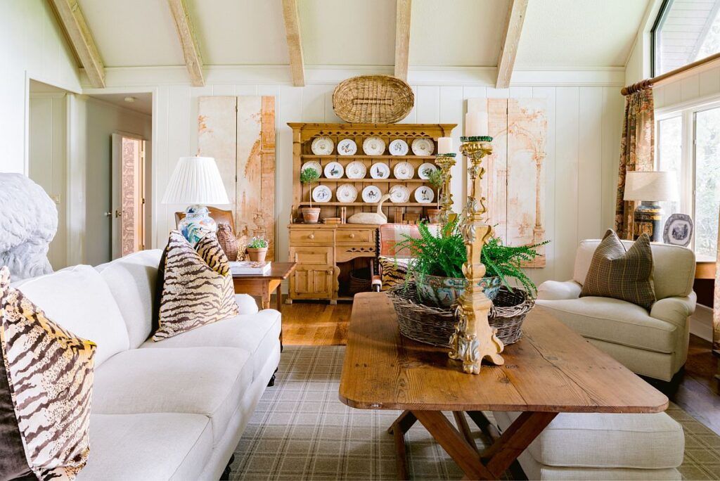 farmhouse living room