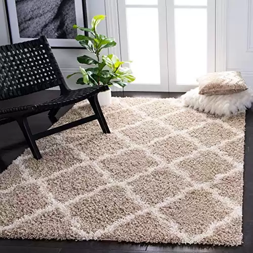 SAFAVIEH Dallas Shag Collection Area Rug - 8' x 10', Beige & Ivory, Trellis Design, Non-Shedding & Easy Care, 1.5-inch Thick Ideal for High Traffic Areas in Living Room, Bedroom (SGD...