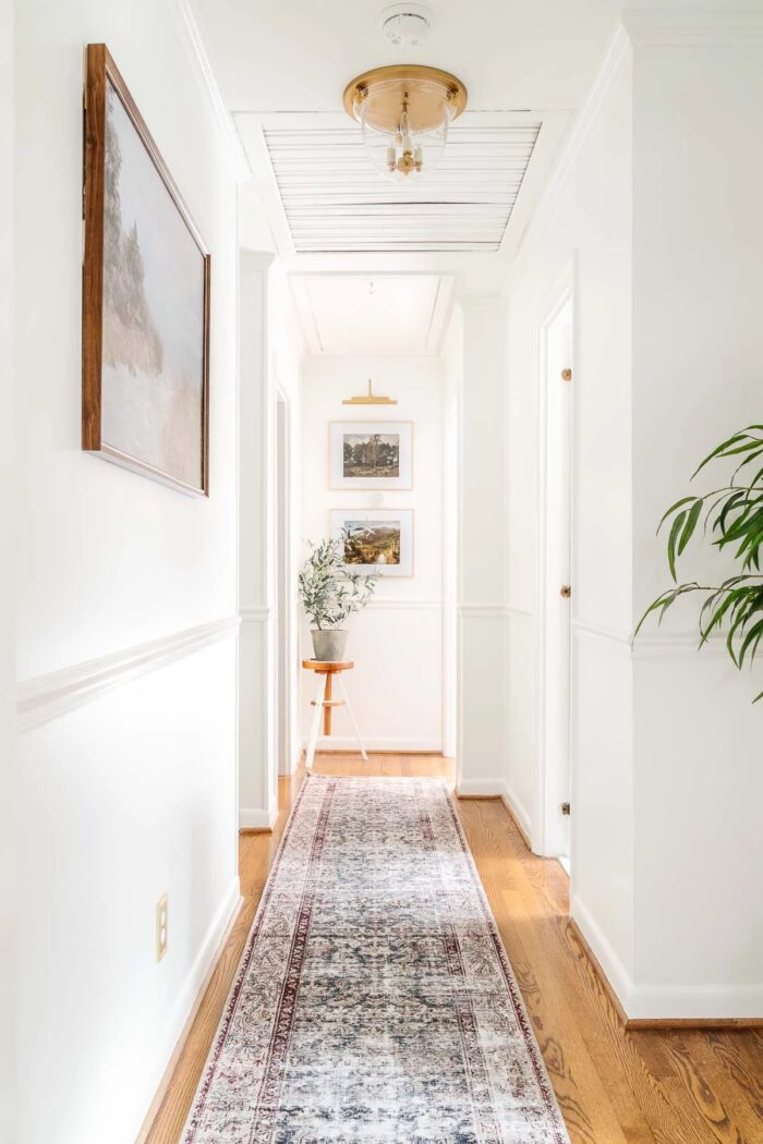 14 Narrow Entryway Ideas That Will Maximize Space and Functionality