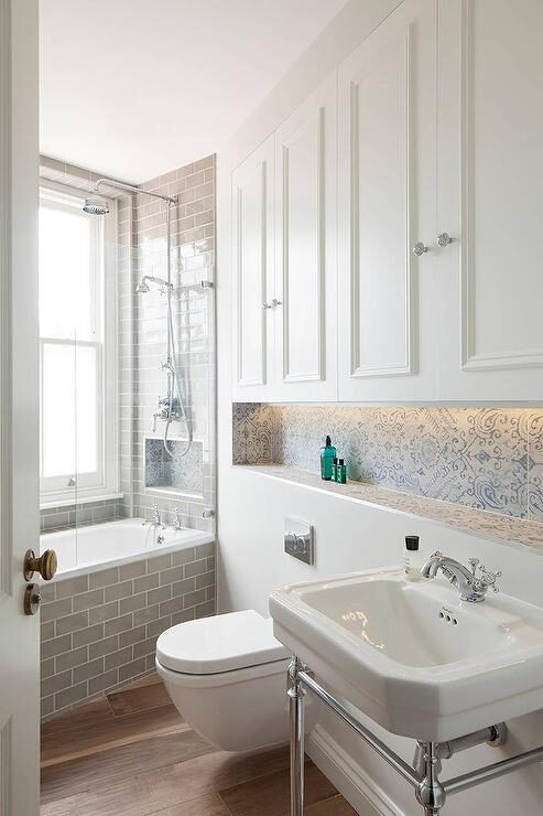 10 Small Bathroom Ideas with a Tub: Making the Most of Your Space