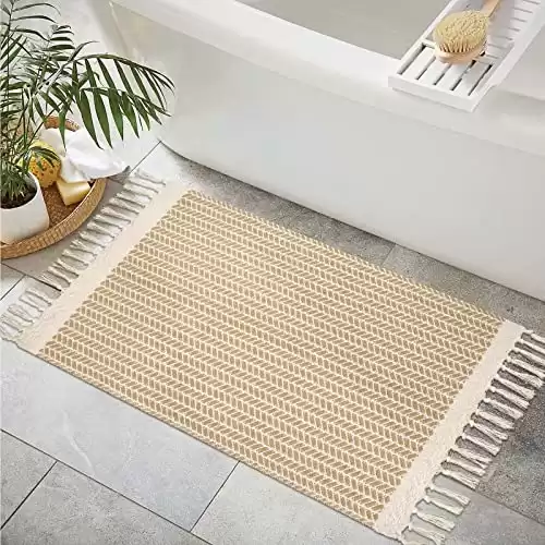 Lahome Boho Bathroom Rugs, Small 2x3 Front Door Mat Lightweight Kitchen Rug Woven Cotton Area Rug with Tassels, Farmhouse Non-Shedding Washable Throw Rug Low Pile Carpet for Entry Laundry, Khaki