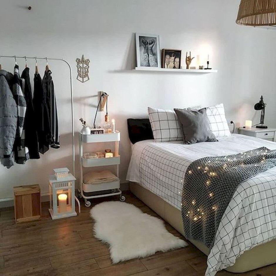 Small Bedroom for Couples